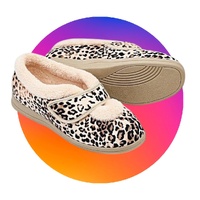 Slippers Snuggly Adjustable Size 6 AU
